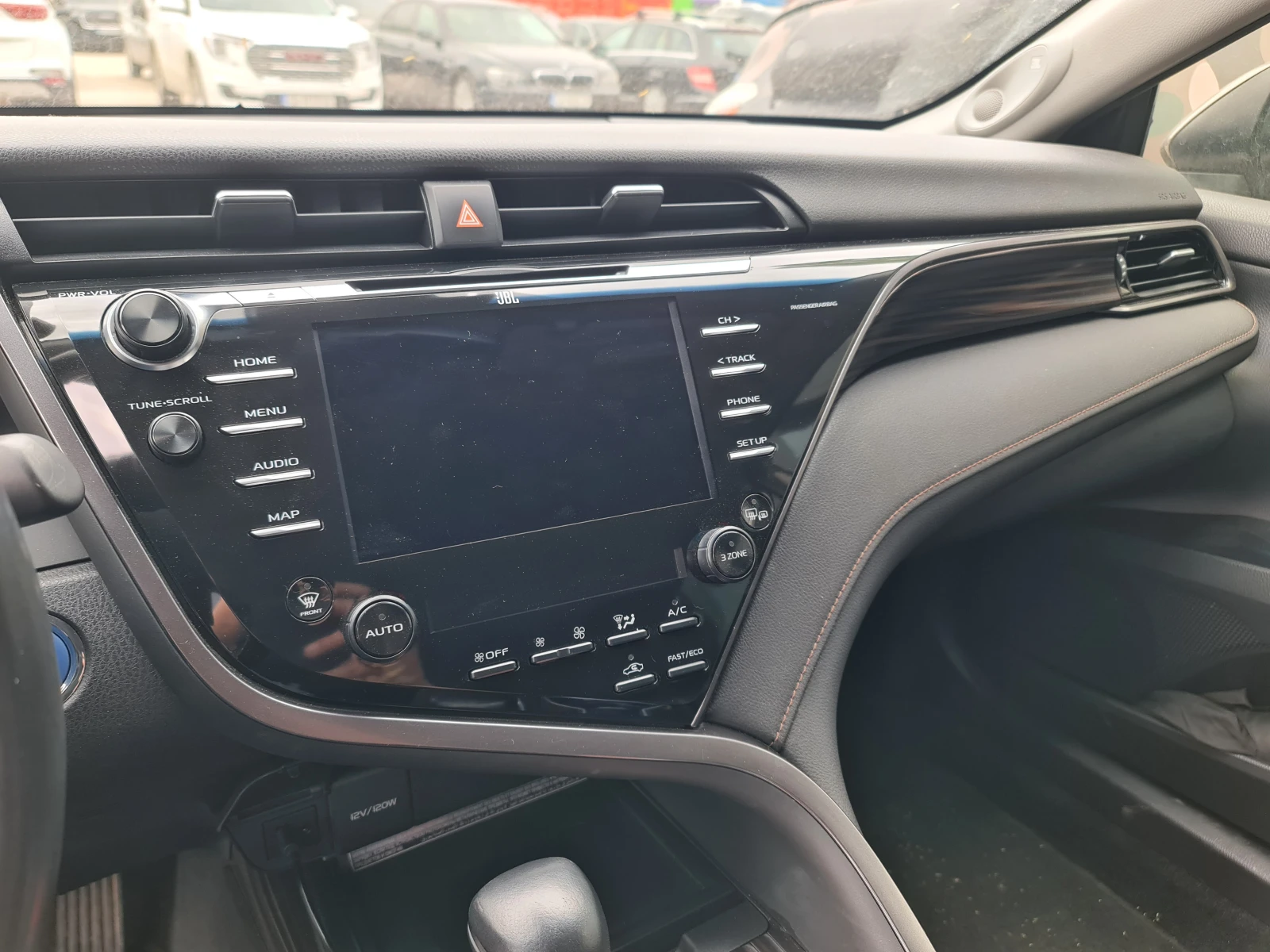 Toyota Camry 2.5P CVT Luxury - изображение 6