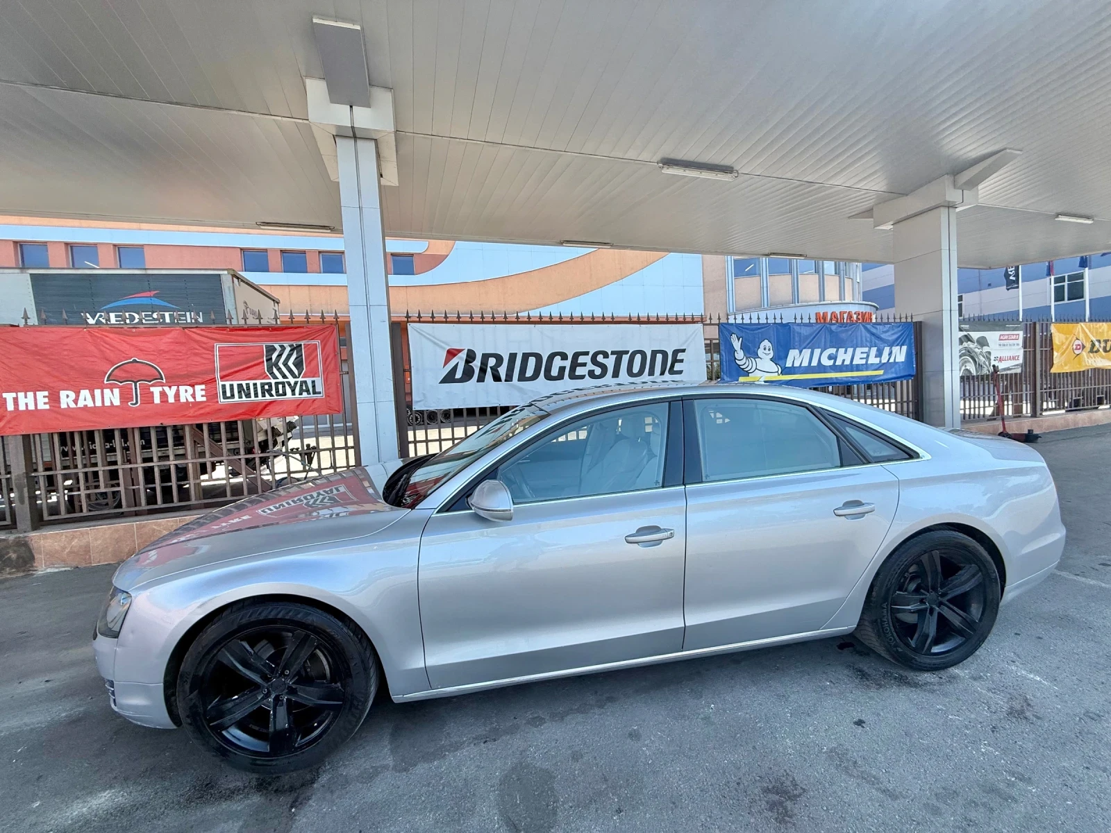Audi A8  - изображение 2