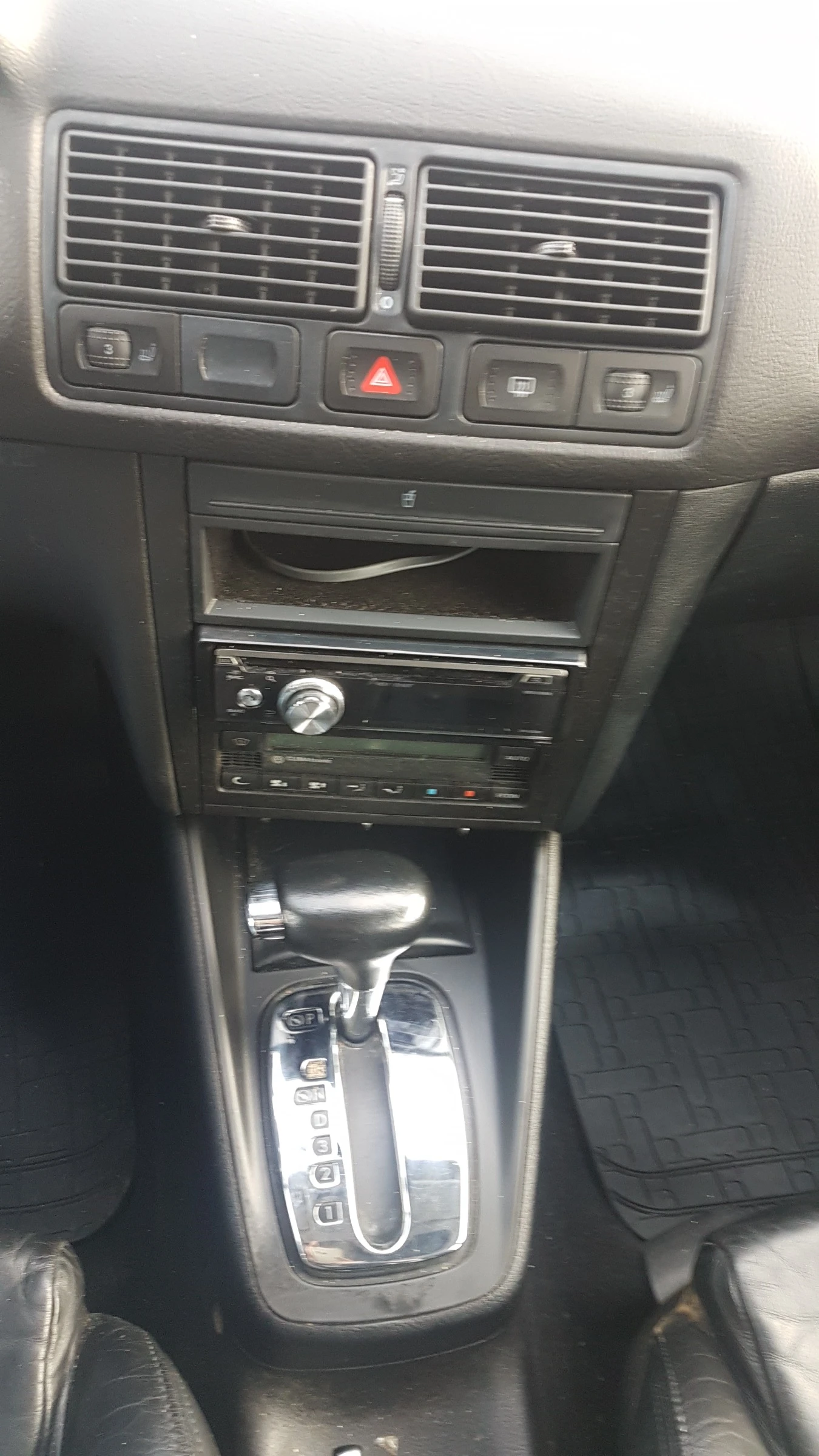 VW Golf 1.9TDI ������� | Mobile.bg � ����������� 14