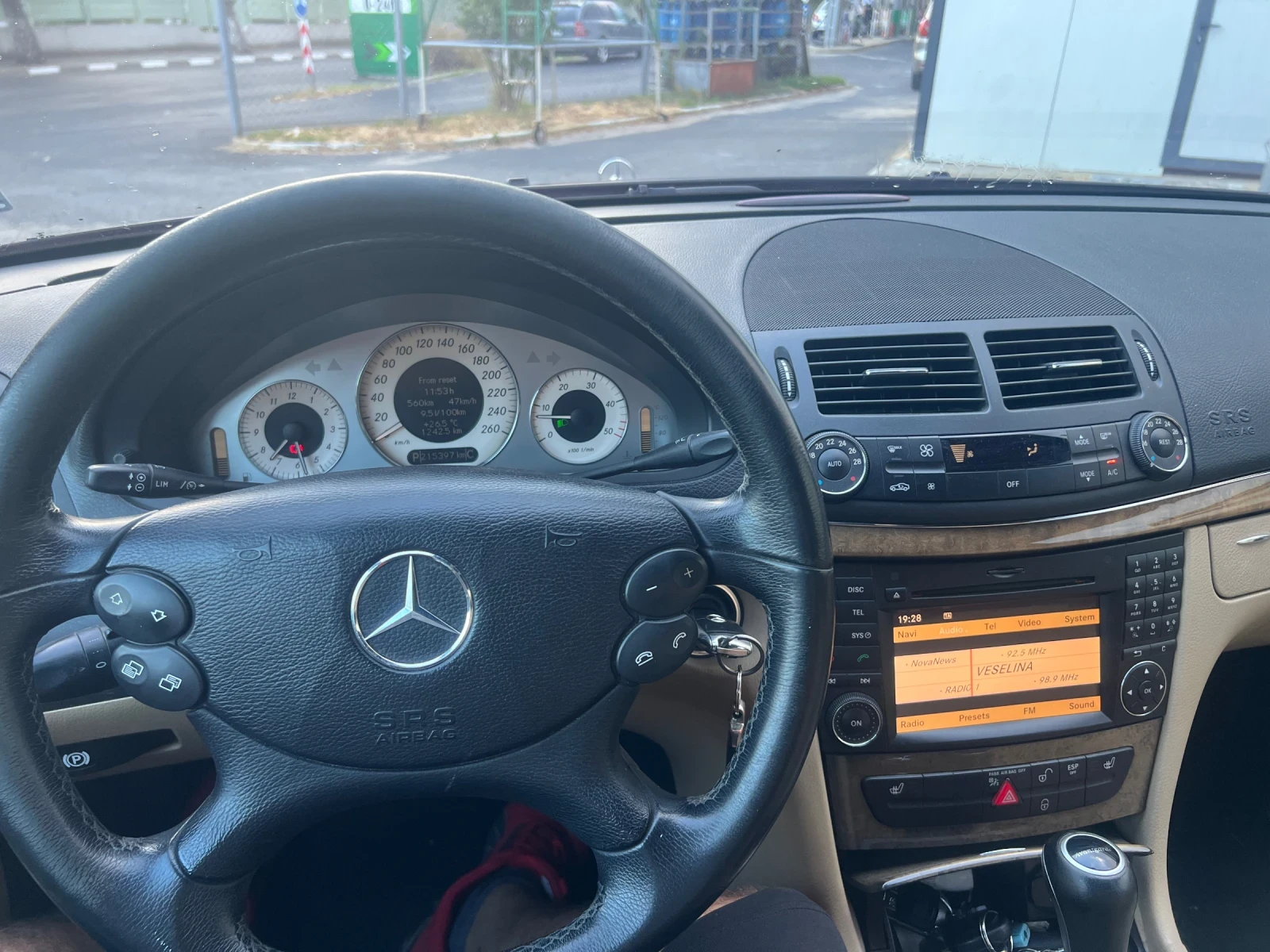 Mercedes-Benz E 280 3.0 d avangard - изображение 9