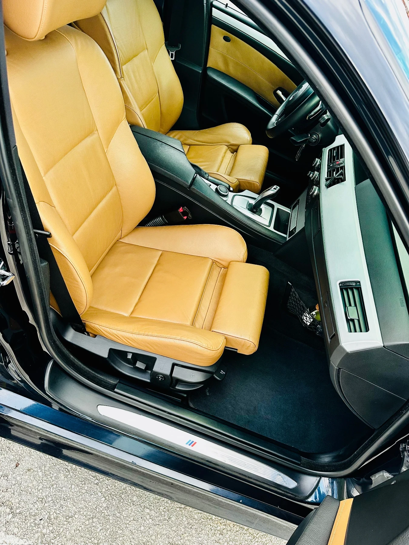 BMW 530, снимка 12 - Автомобили и джипове - 53773350