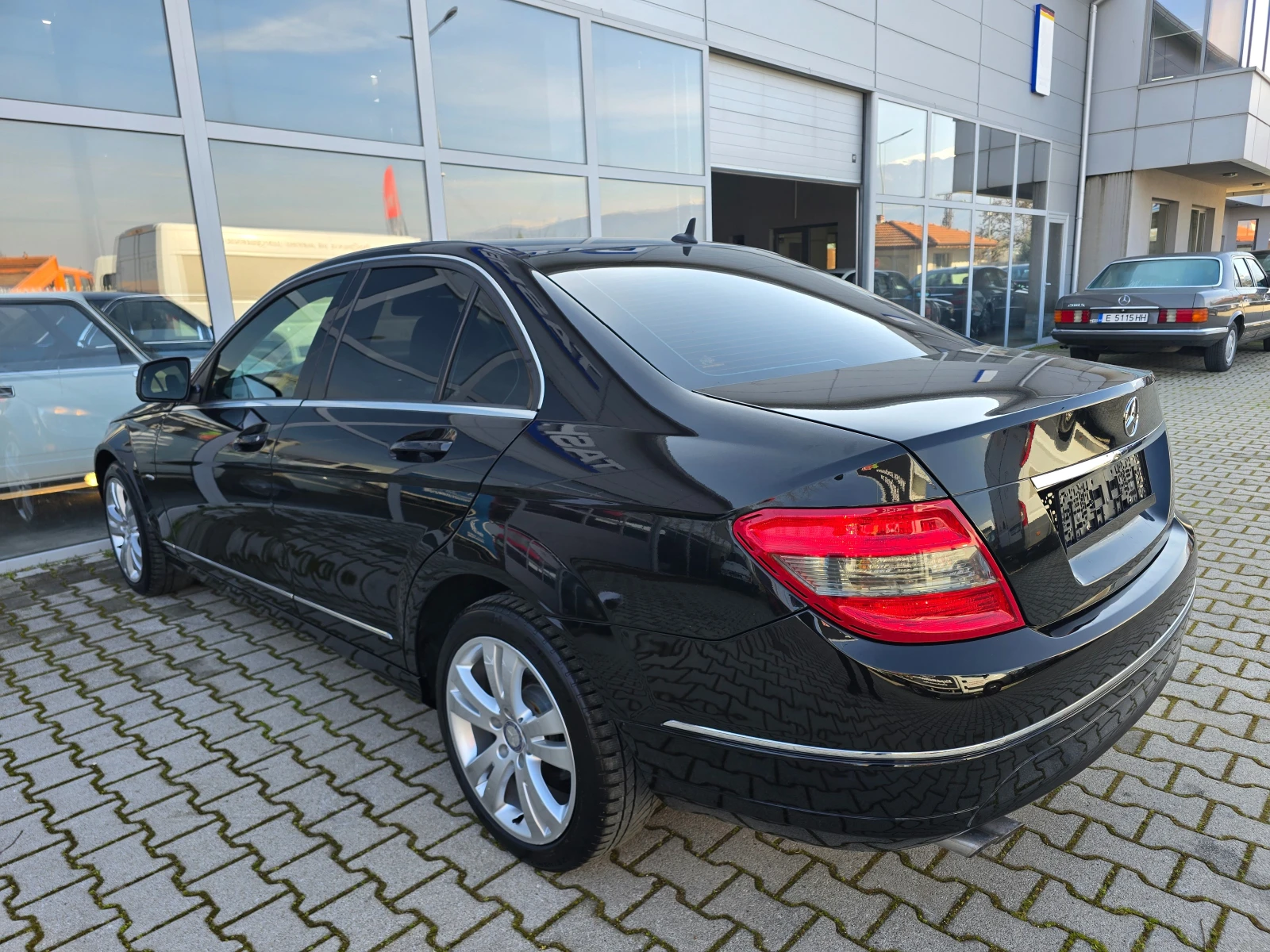 Mercedes-Benz C 200 Автоматик !! AVANTGARDE !!, снимка 9 - Автомобили и джипове - 53806702