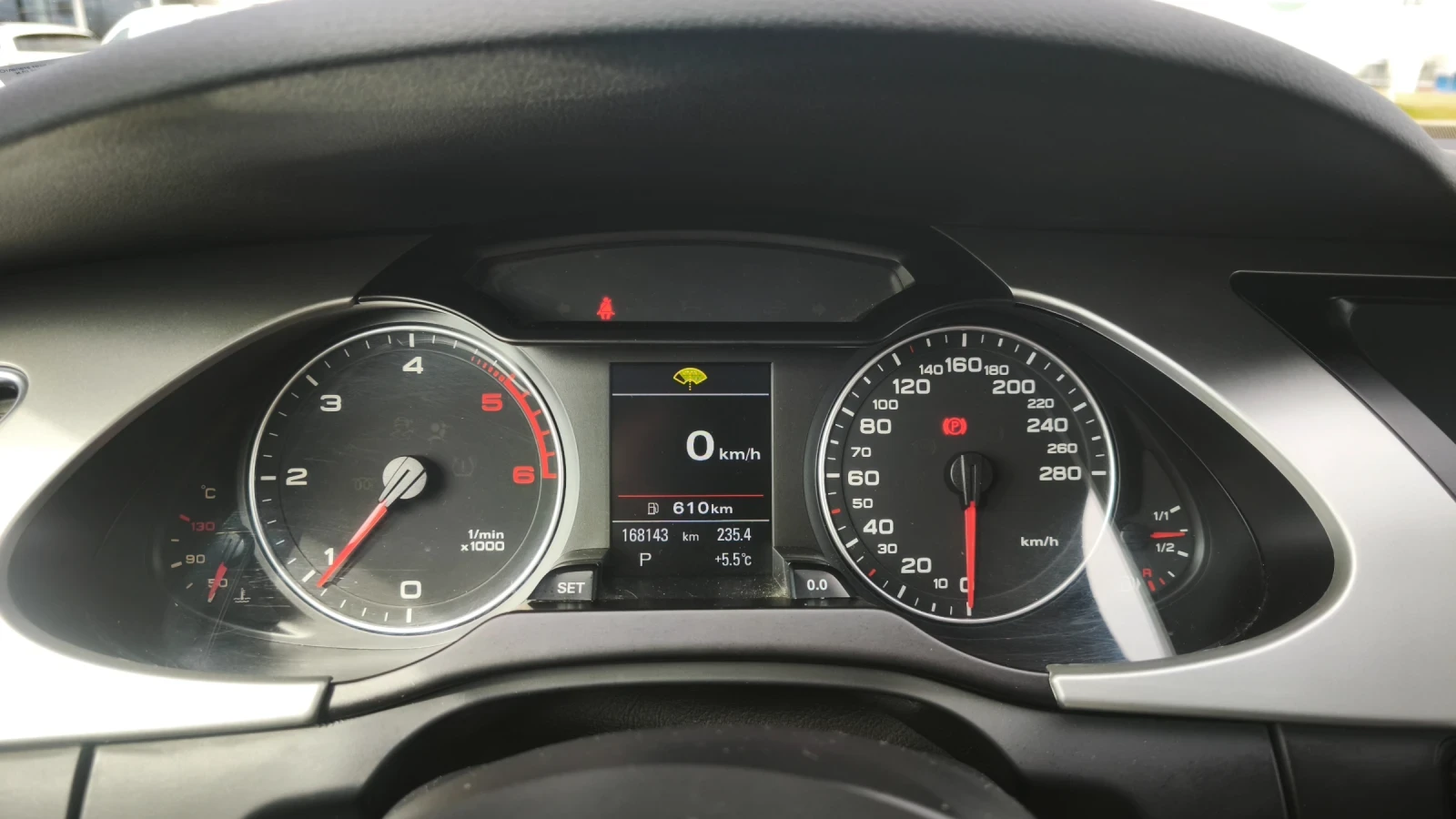 Audi A4 AVTOMATIK Android Auto/Apple Play, снимка 17 - Автомобили и джипове - 53959794