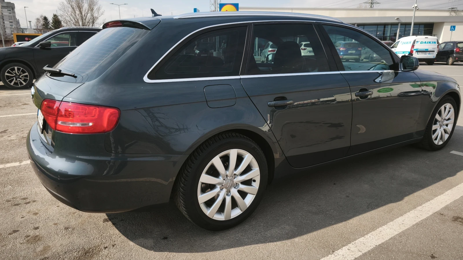 Audi A4 AVTOMATIK Android Auto/Apple Play, снимка 6 - Автомобили и джипове - 53959794