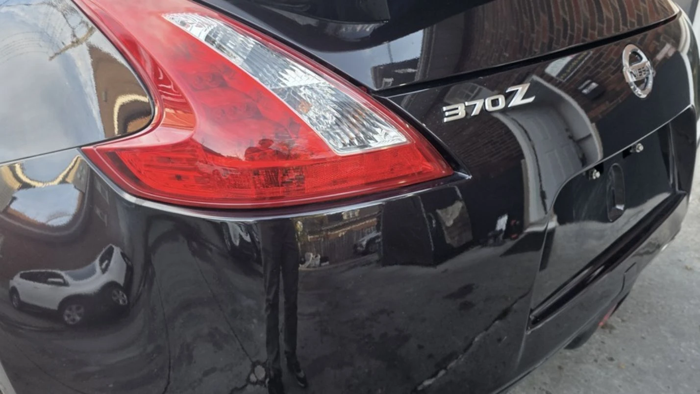 Nissan 370Z, снимка 9 - Автомобили и джипове - 54008430