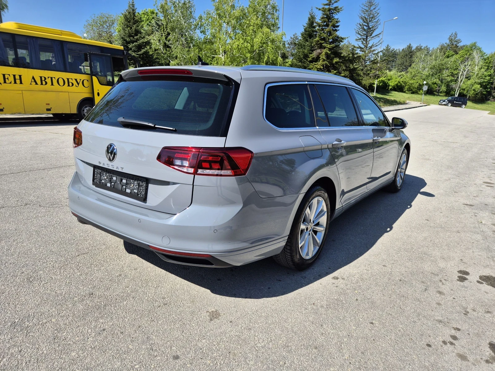 VW Passat 2.0TDI Face Digital Distr Камера Assist, снимка 3 - Автомобили и джипове - 54337916
