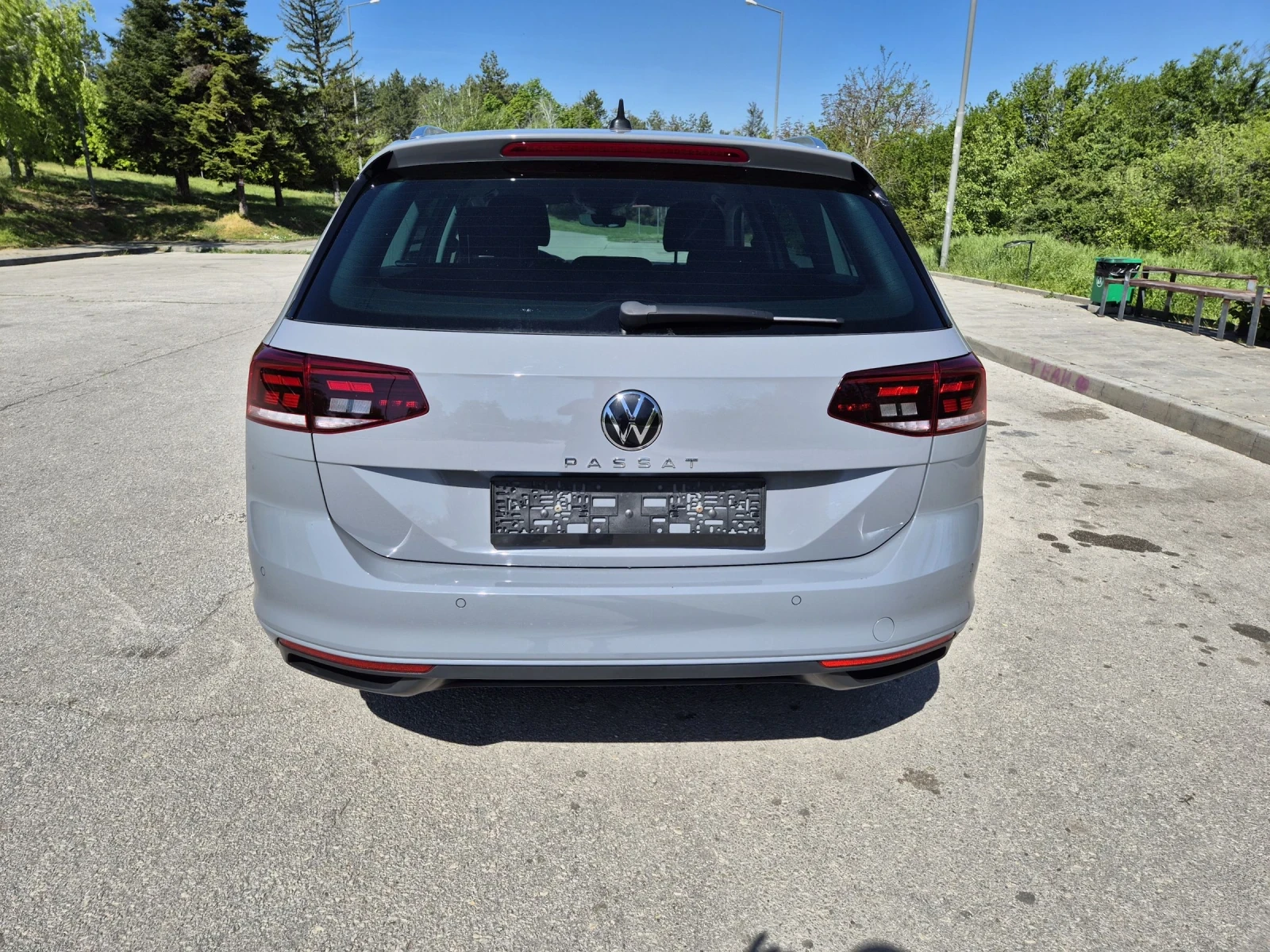 VW Passat 2.0TDI Face Digital Distr Камера Assist, снимка 6 - Автомобили и джипове - 54337916