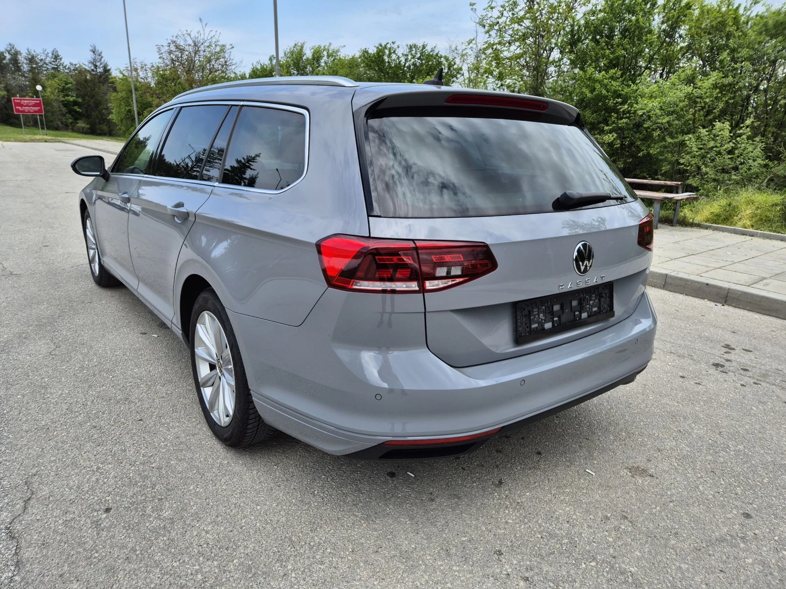 VW Passat 2.0TDI Face Digital Distr ������ Assist | Mobile.bg � ����������� 3