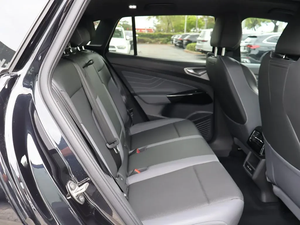 VW ID.4 AWD Pro S, снимка 13 - Автомобили и джипове - 54403180