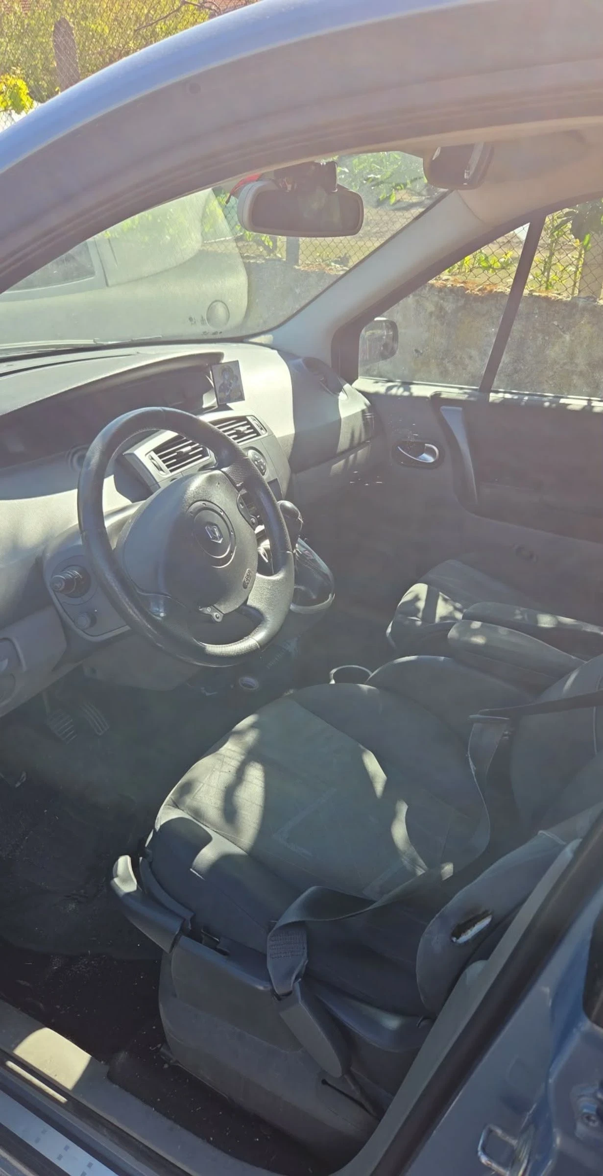 Renault Scenic, снимка 5 - Автомобили и джипове - 54555263