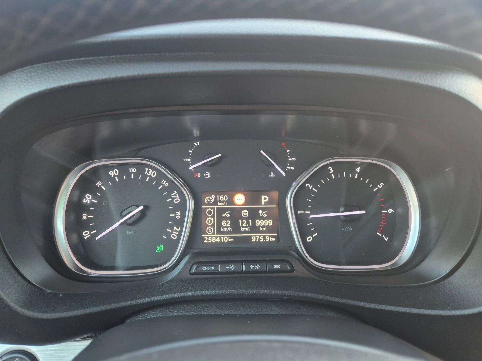 Peugeot Traveler 2.0HDI/FULL, снимка 15 - Автомобили и джипове - 54783548