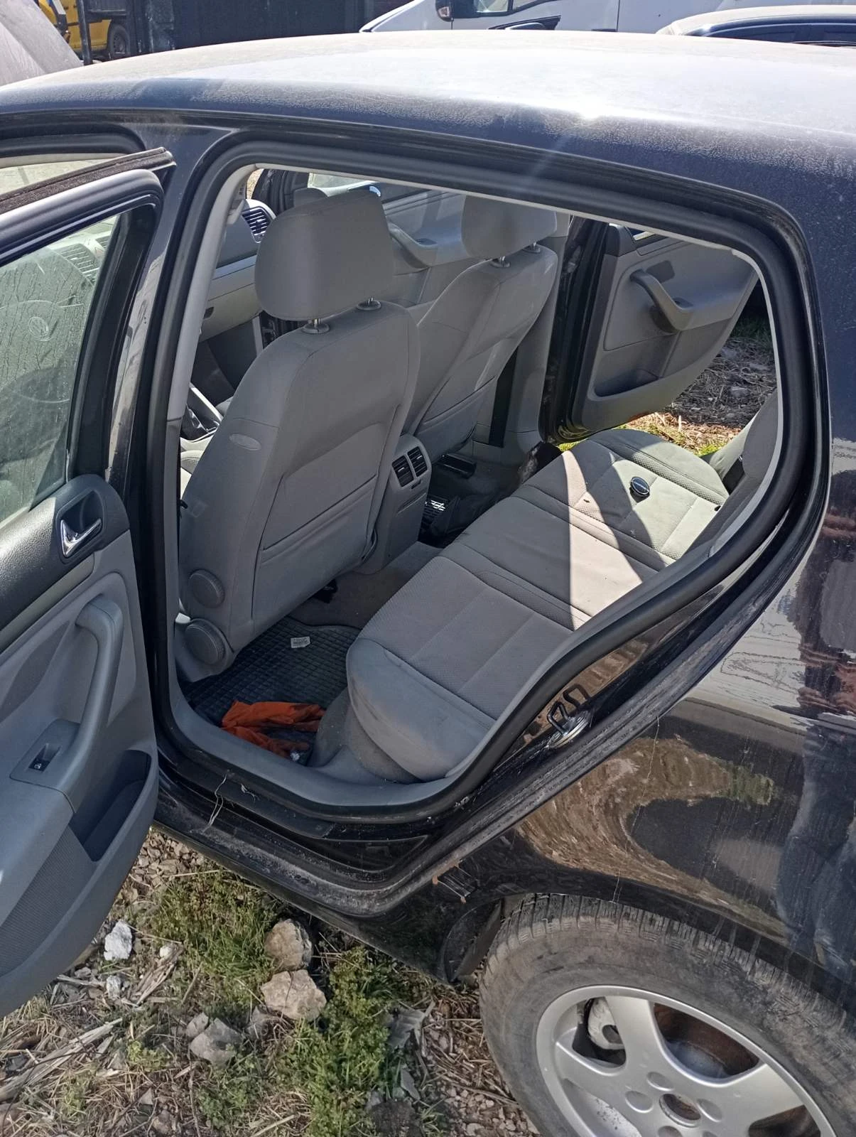 VW Golf V 1.6 fsi На ЧАСТИ, снимка 5 - Автомобили и джипове - 54795048