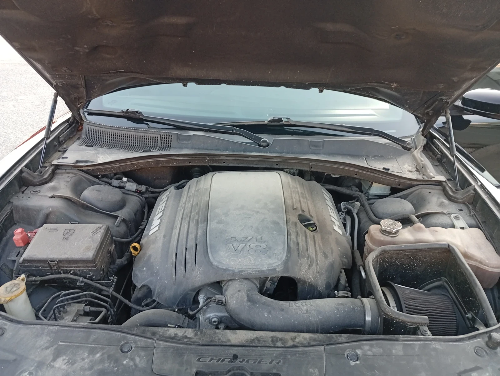 Dodge Charger 5.7 HEMI, снимка 11 - Автомобили и джипове - 55318822