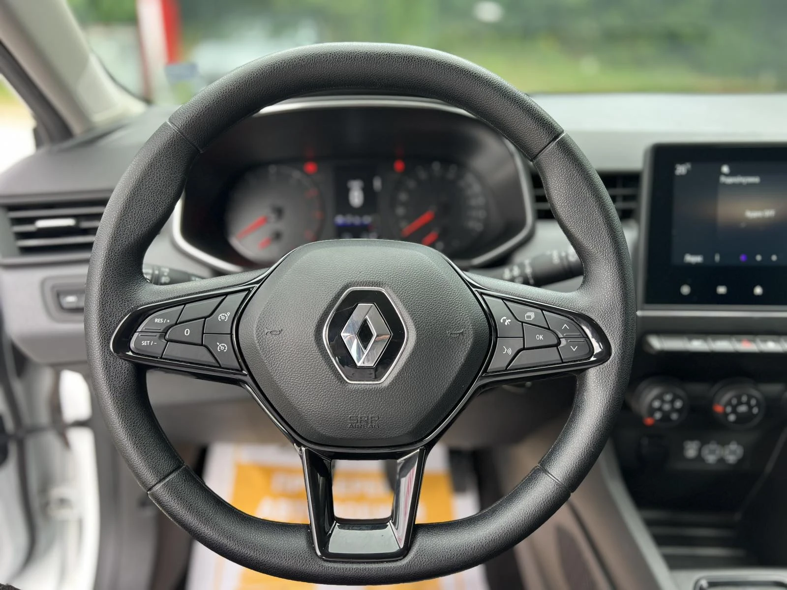 Renault Clio V 1.0 TCe / 90 к.с., снимка 11 - Автомобили и джипове - 55408248