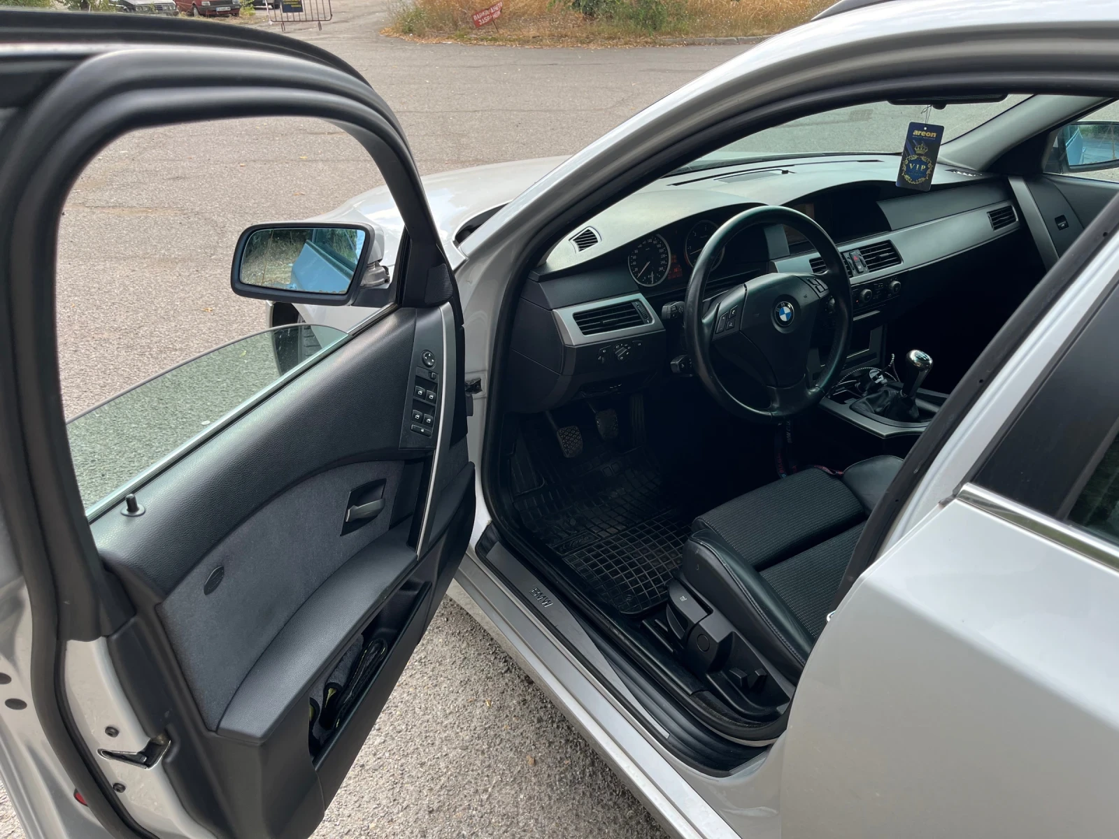 BMW 525 d Touring , снимка 9 - Автомобили и джипове - 55597717