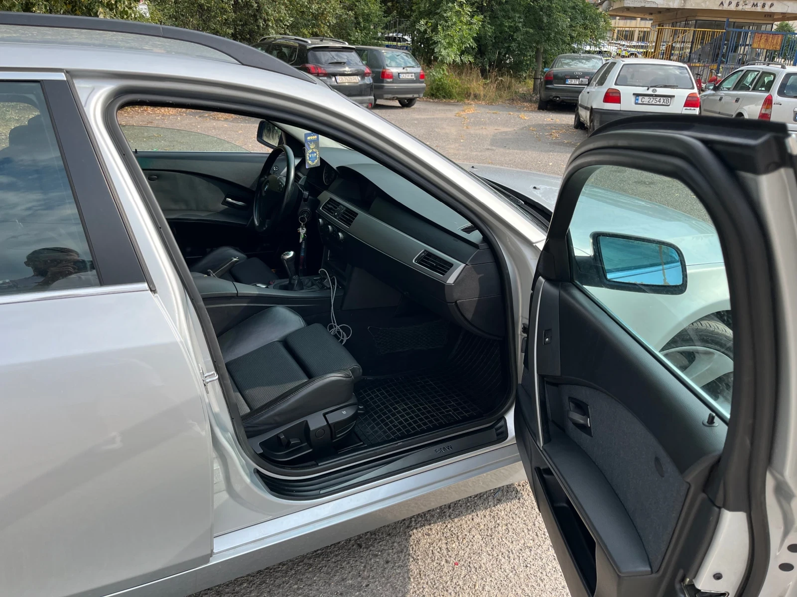 BMW 525 d Touring , снимка 12 - Автомобили и джипове - 55597717