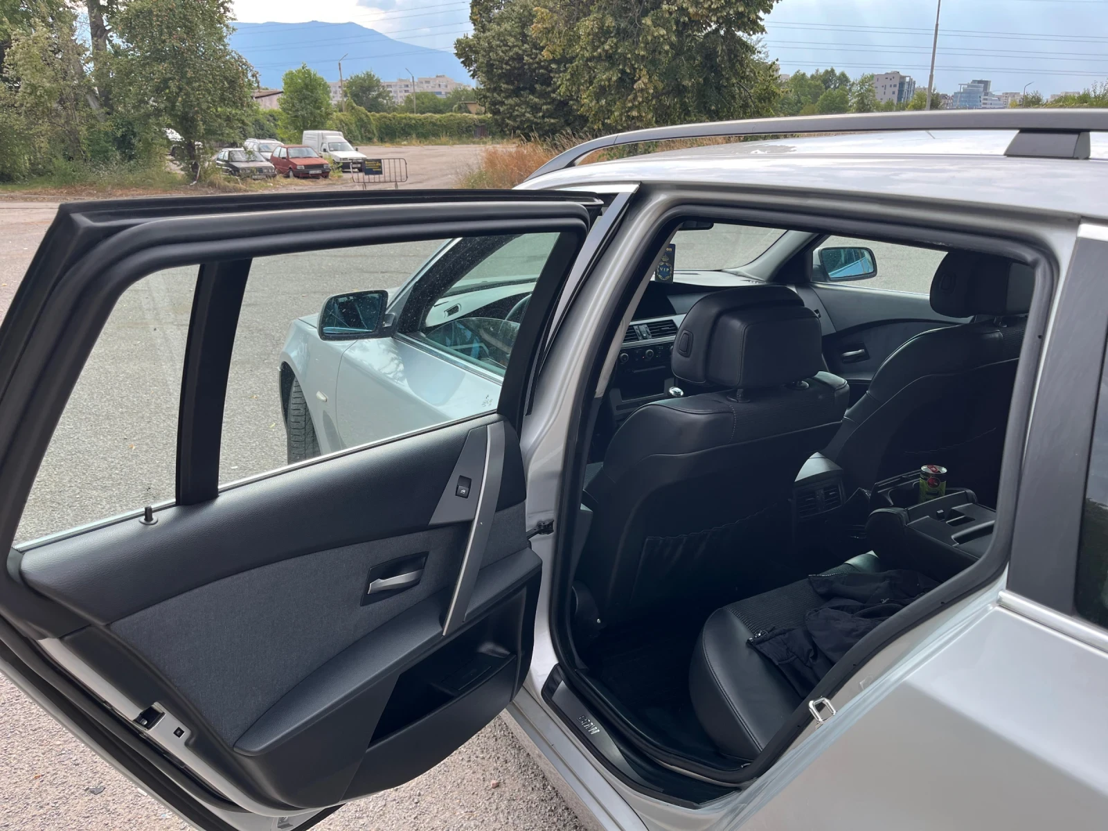 BMW 525 d Touring , снимка 11 - Автомобили и джипове - 55597717