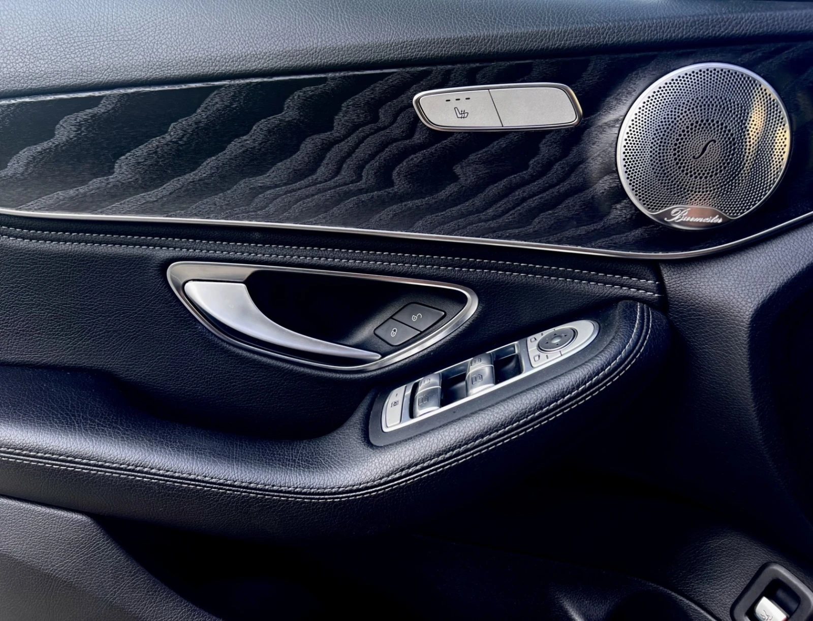 Mercedes-Benz C 250 C250d* сменени вериги* Burmester, снимка 8 - Автомобили и джипове - 55784949