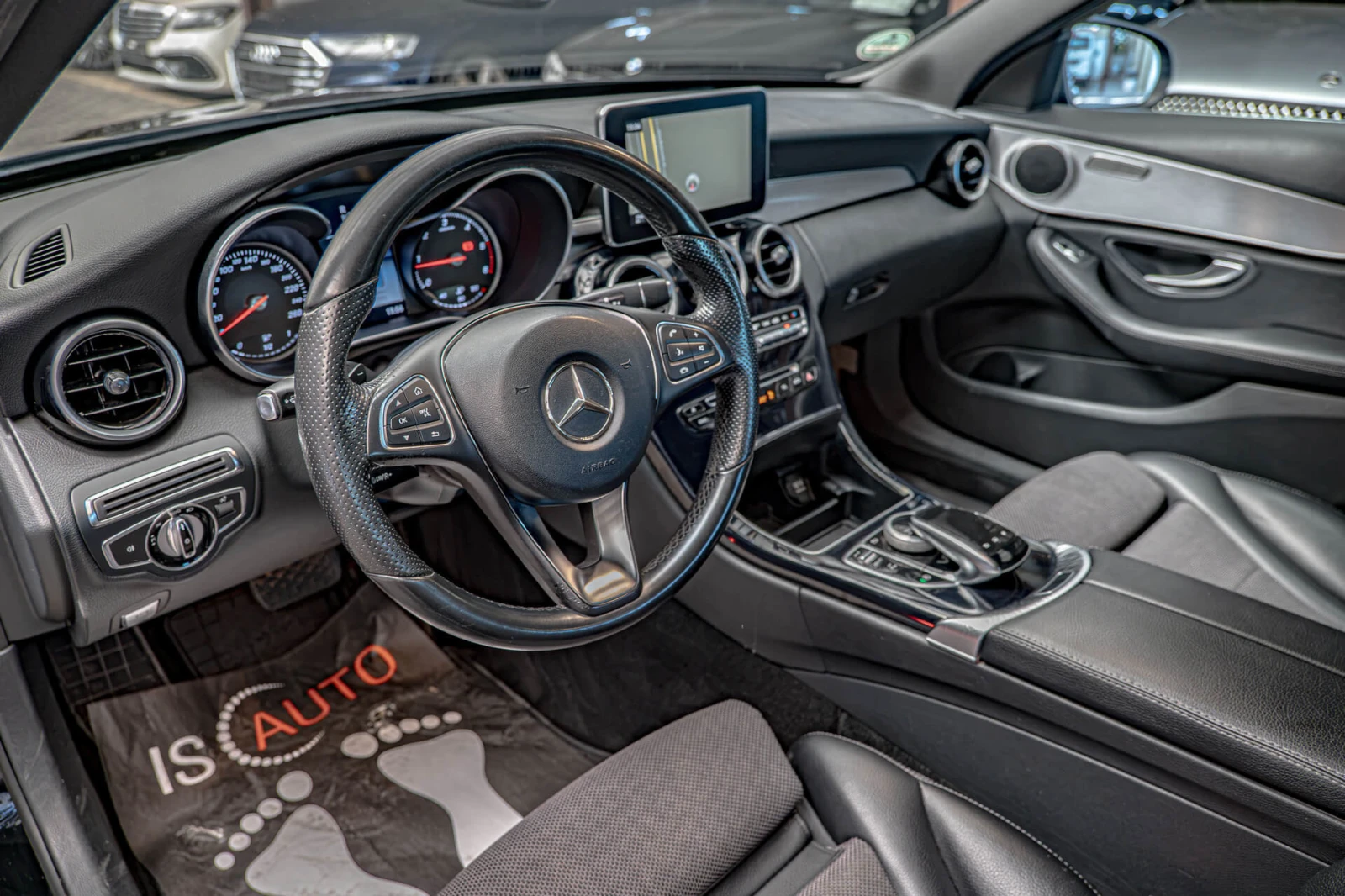 Mercedes-Benz C 250 CDI/4Matic/BlueTec/Distronic/PDC/F1, снимка 7 - Автомобили и джипове - 55903864