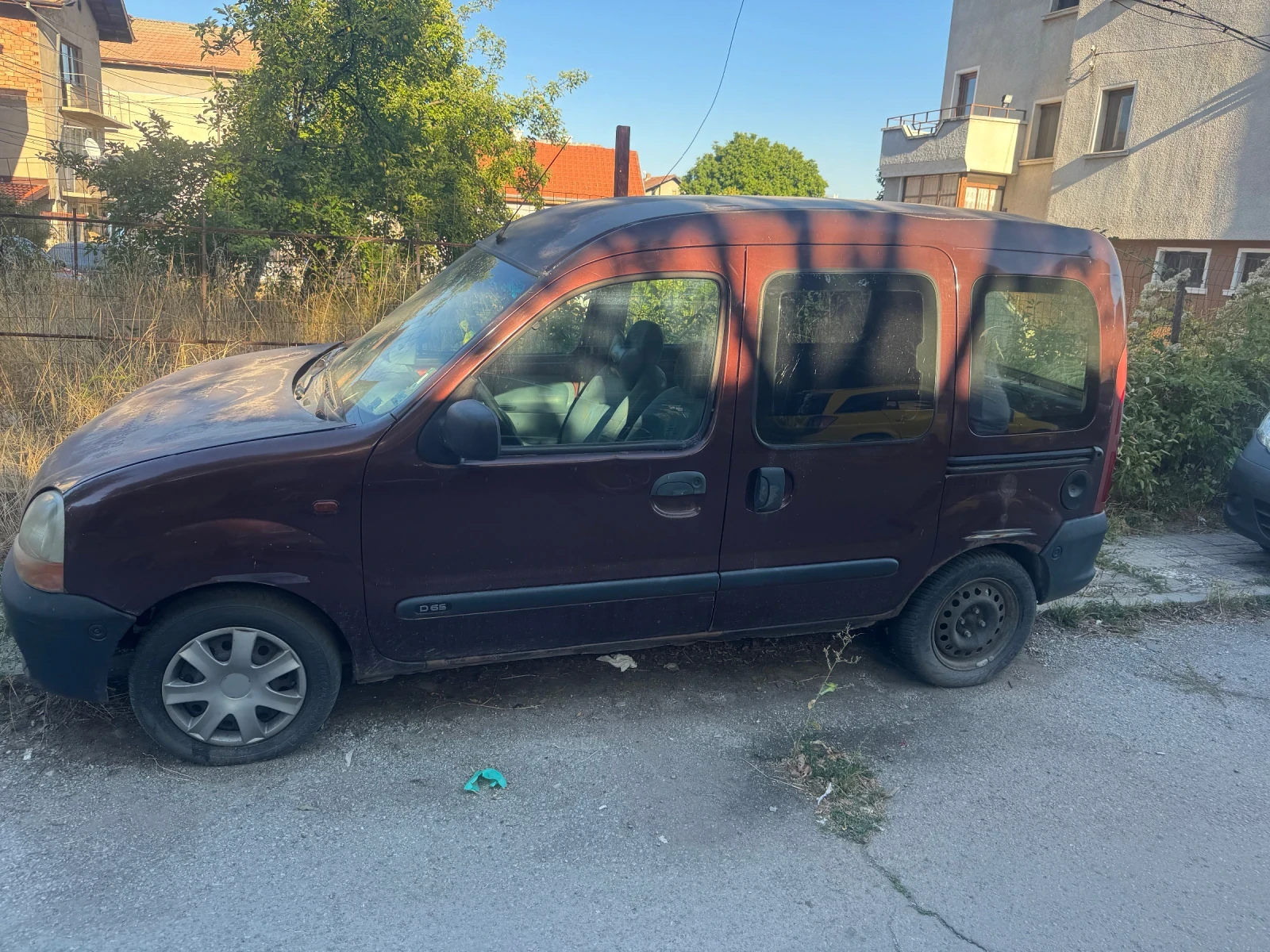 Renault Kangoo 1.9, снимка 2 - Автомобили и джипове - 55980392