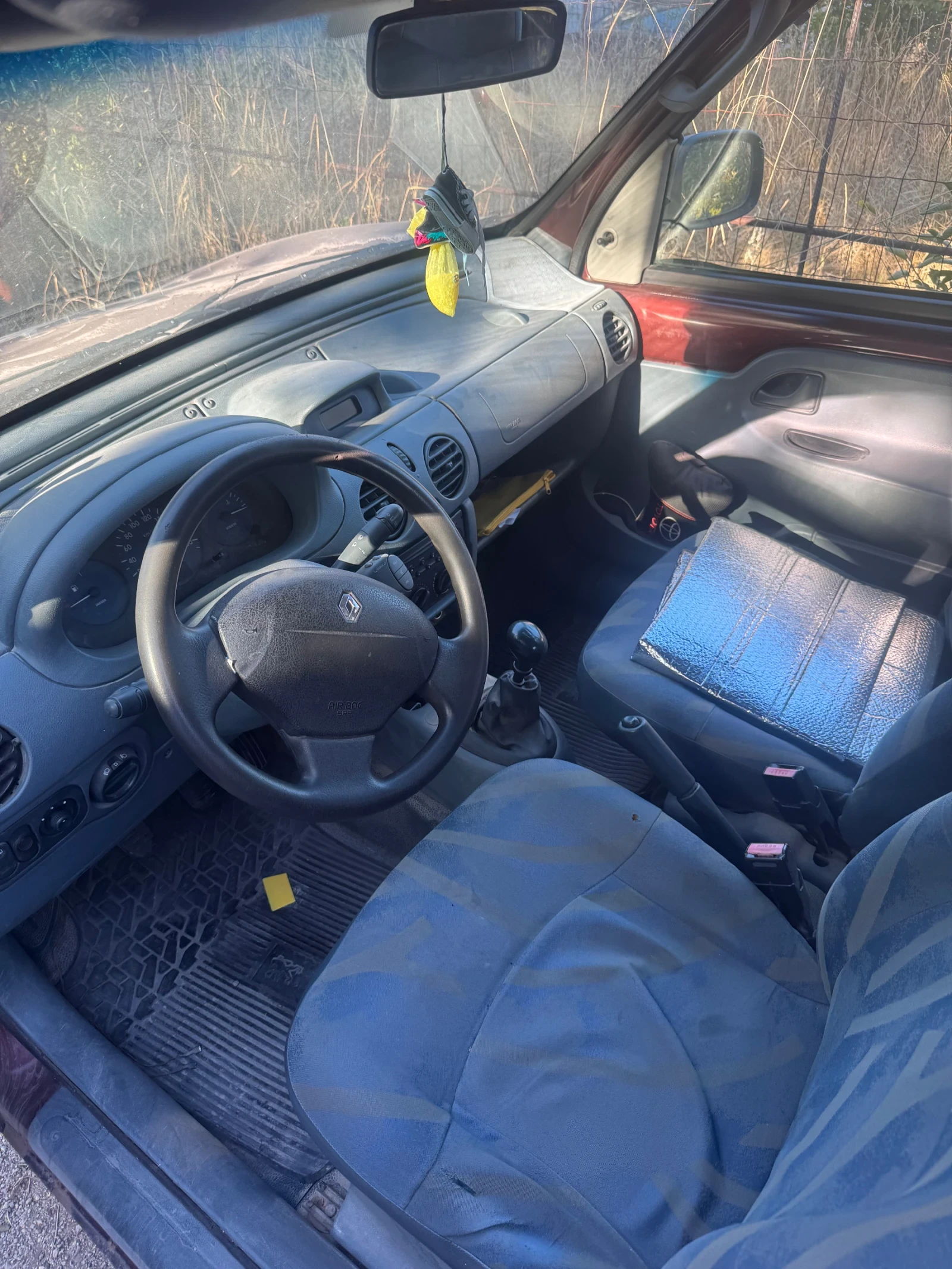 Renault Kangoo 1.9, снимка 4 - Автомобили и джипове - 55980392