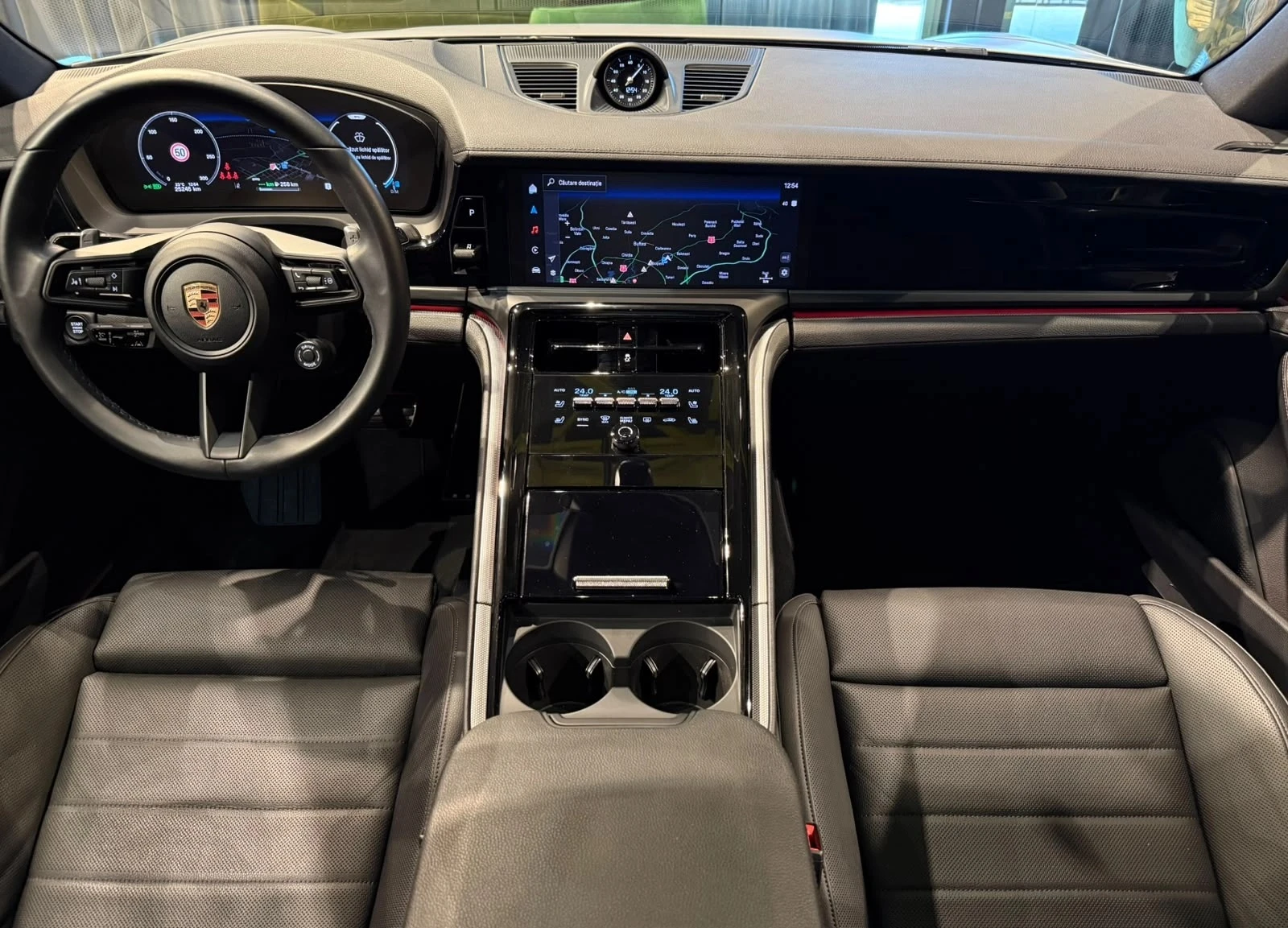 Porsche Panamera 4 E-Hybrid, снимка 10 - Автомобили и джипове - 56233871