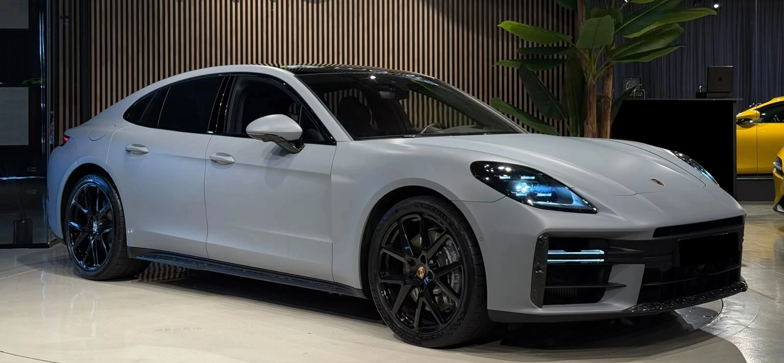 Porsche Panamera 4 E-Hybrid, снимка 3 - Автомобили и джипове - 56233871