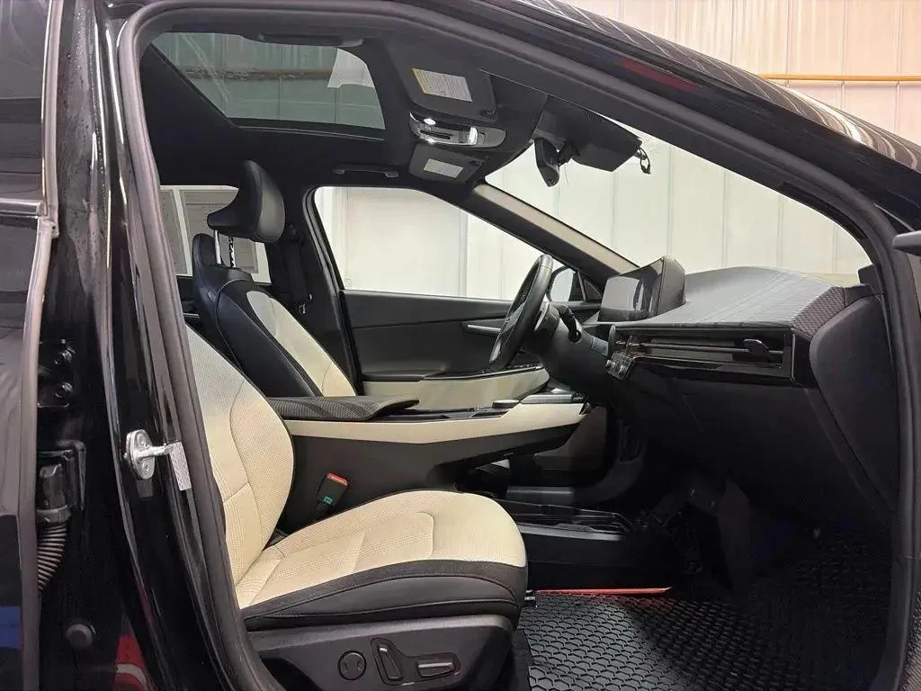 Kia EV6 GT-LINE / e-AWD, снимка 12 - Автомобили и джипове - 56297507