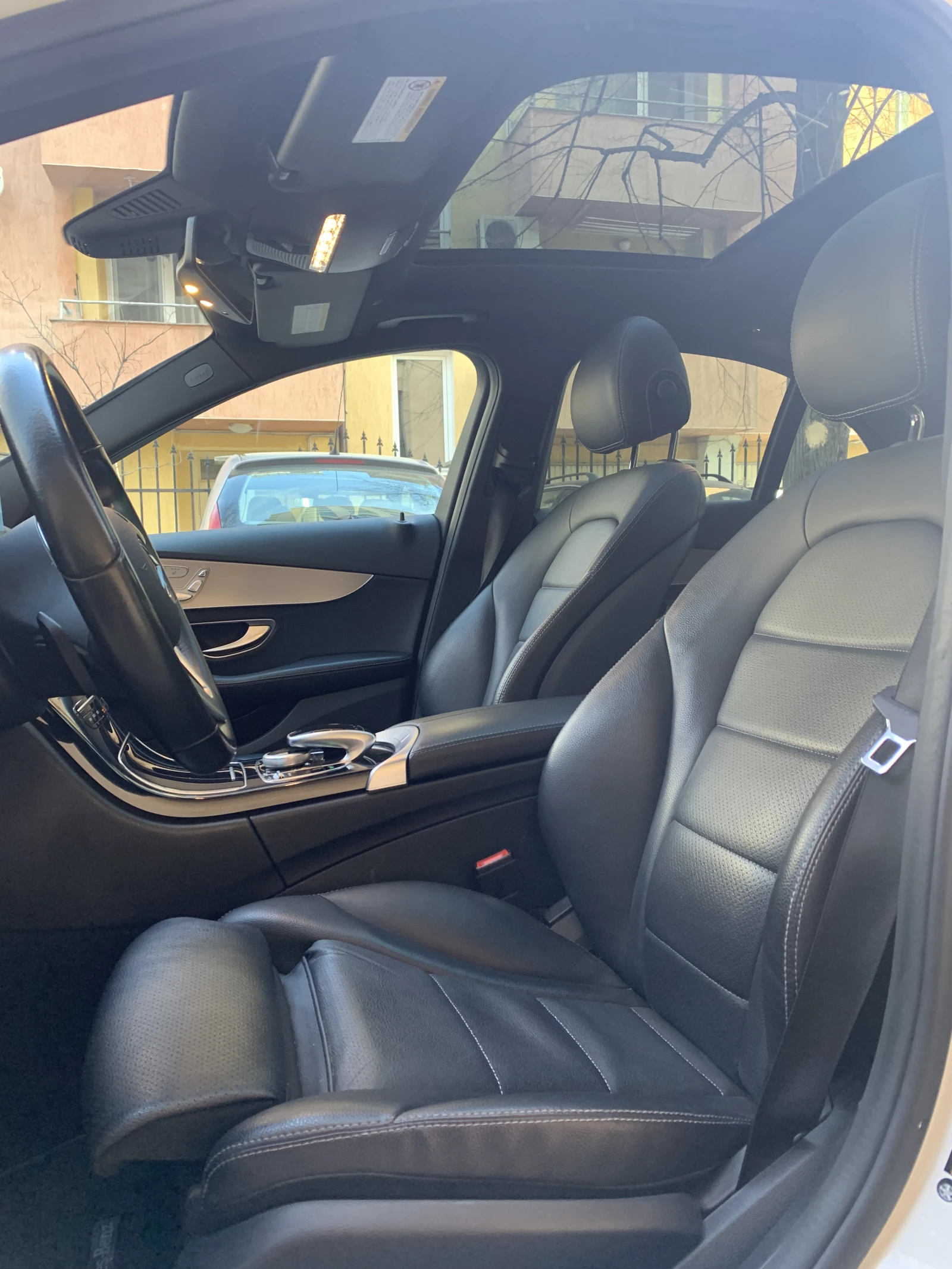 Mercedes-Benz C 300 4MATIC, снимка 13 - Автомобили и джипове - 56415839