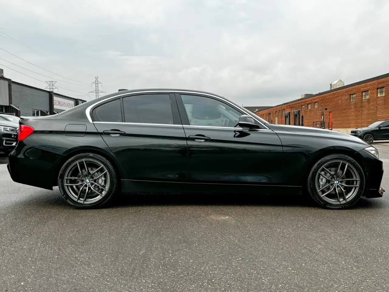 BMW 330 4dr Sdn 328d xDrive AWD All Wheel Drive | Mobile.bg � ����������� 9