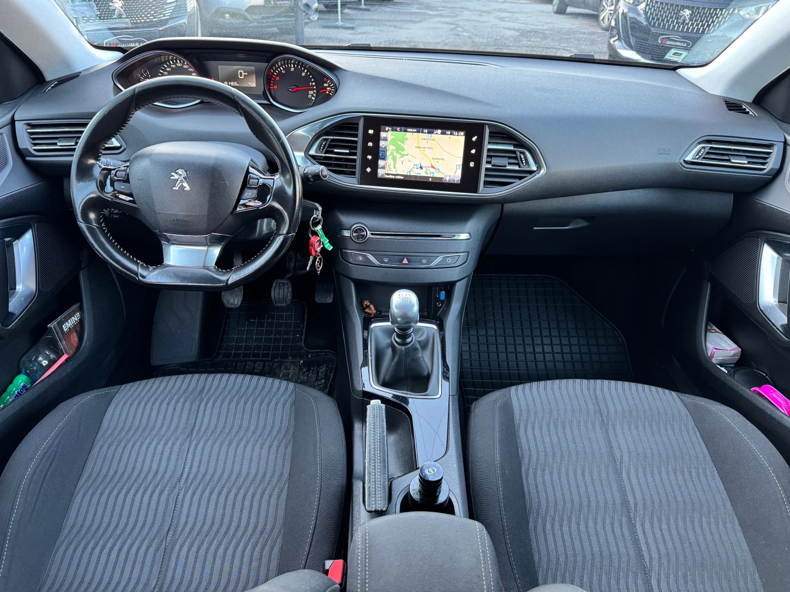 Peugeot 308 1.6HDI 120HP, снимка 8 - Автомобили и джипове - 56633565