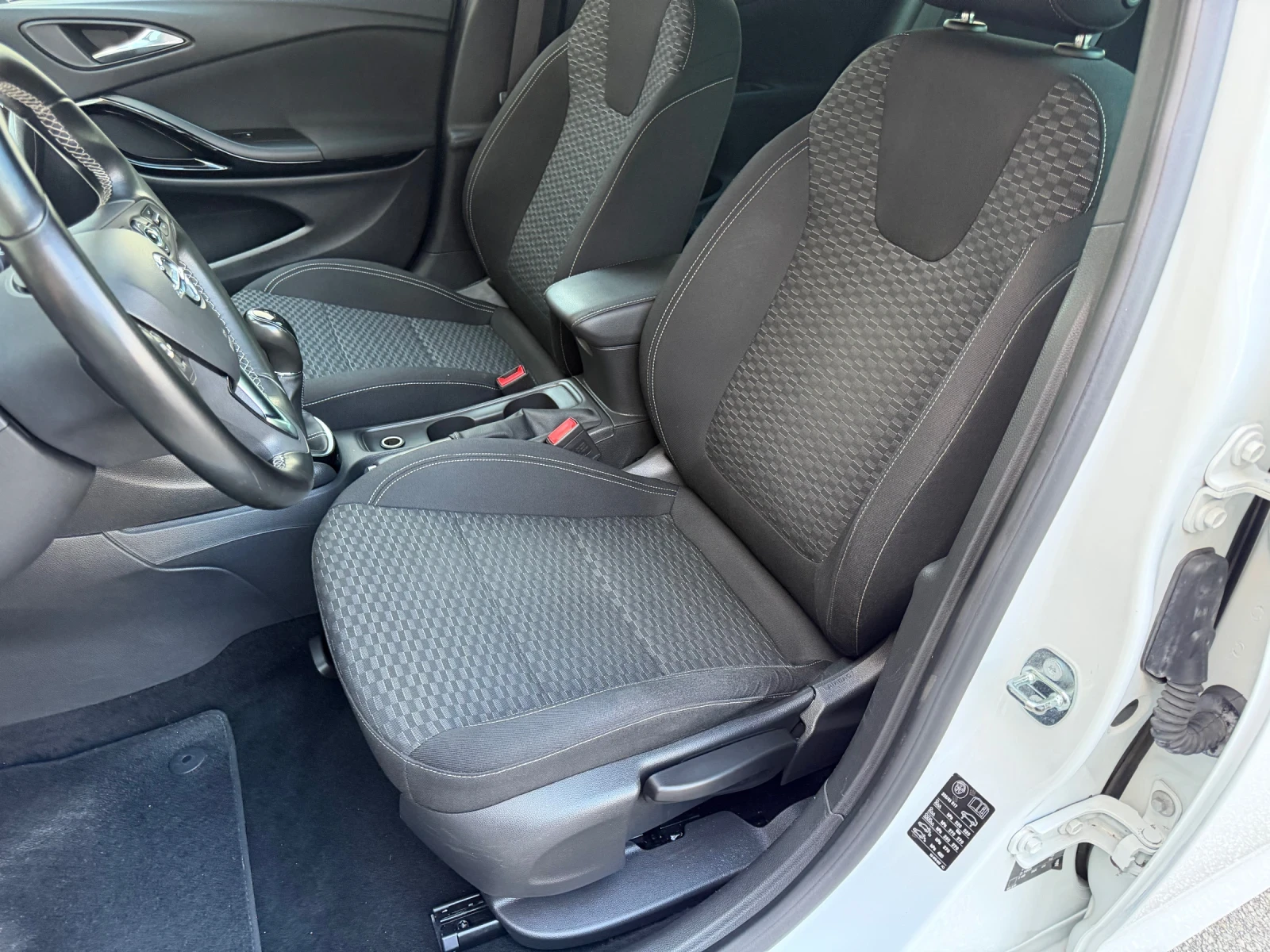 Opel Astra 1.4 TURBO 125 �.�. EURO 6 NAVI CAR PLAY �������� | Mobile.bg � ����������� 13