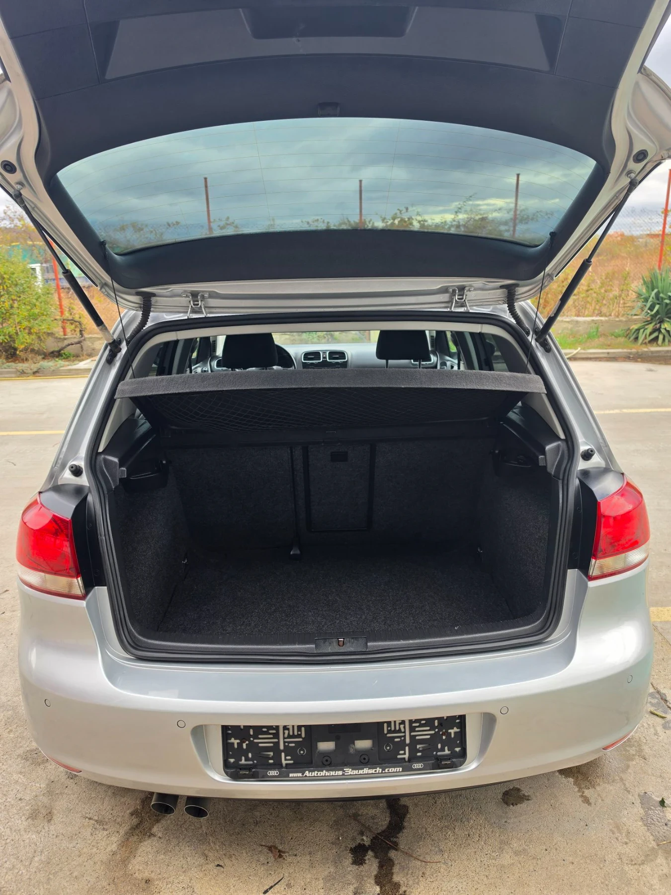 VW Golf 2.0tdi 140 коня Highline, снимка 12 - Автомобили и джипове - 56713060