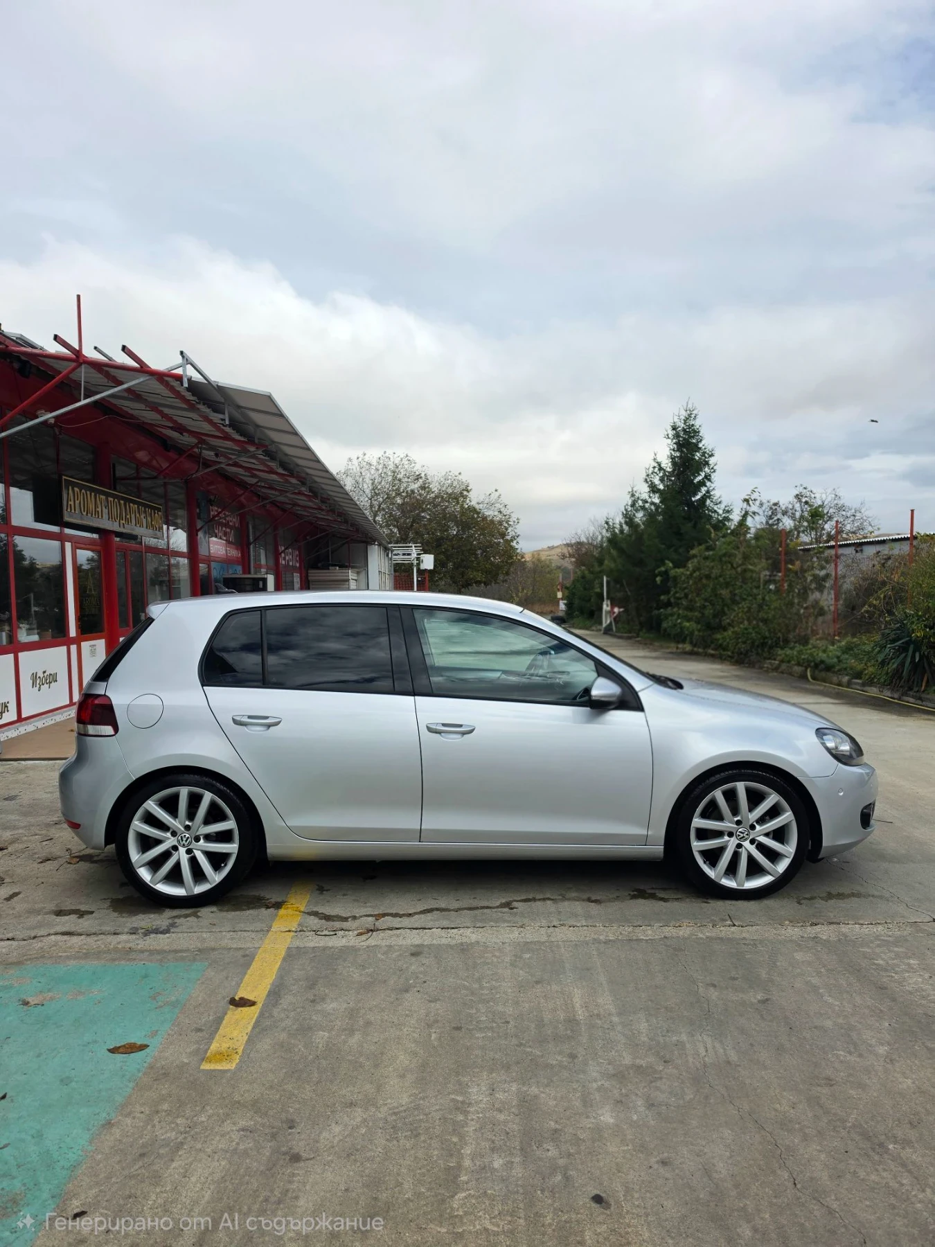 VW Golf 2.0tdi 140 коня Highline, снимка 4 - Автомобили и джипове - 56713060