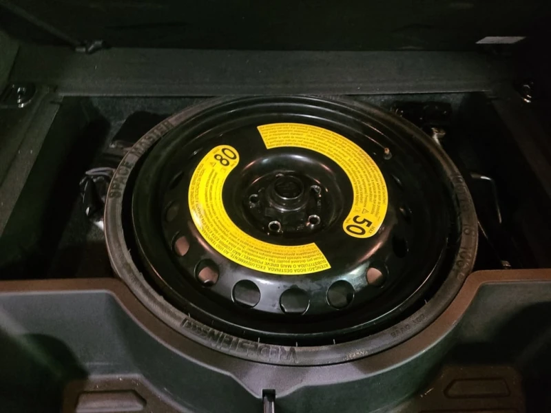 Audi Q5 * 2.0T KOMFORT * CARFAX * ЦЕНА ДО БГ, снимка 13 - Автомобили и джипове - 53053605