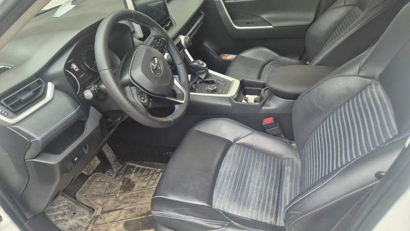 Toyota Rav4, снимка 6 - Автомобили и джипове - 53452343