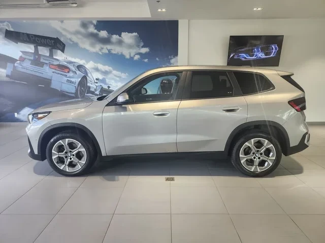 BMW X1 xDrive28i AWD, снимка 2 - Автомобили и джипове - 54422925