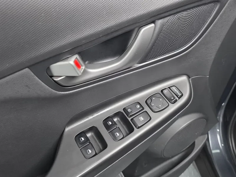 Hyundai Kona Diesel 1.6 2Wd Modern, снимка 13 - Автомобили и джипове - 56118127