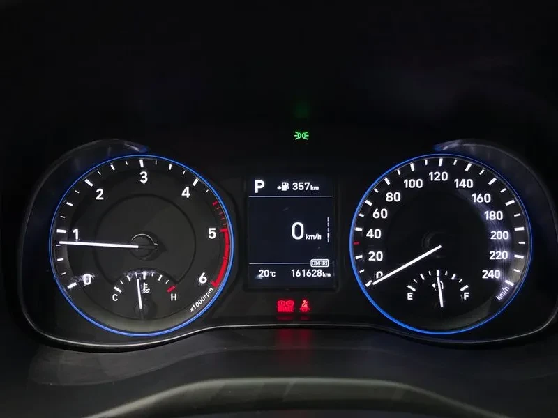 Hyundai Kona Diesel 1.6 2Wd Modern, снимка 8 - Автомобили и джипове - 56118127