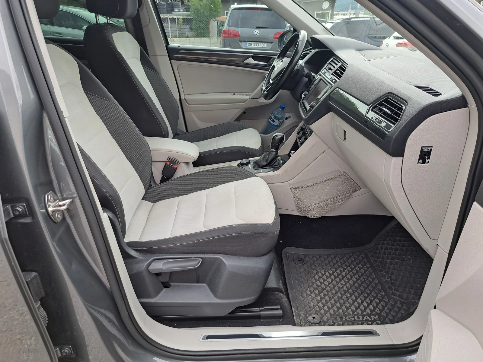 VW Tiguan 2.0TDI* R-LINE* DSG* HEADUP* КАМЕРА360* 4MOTION - изображение 8