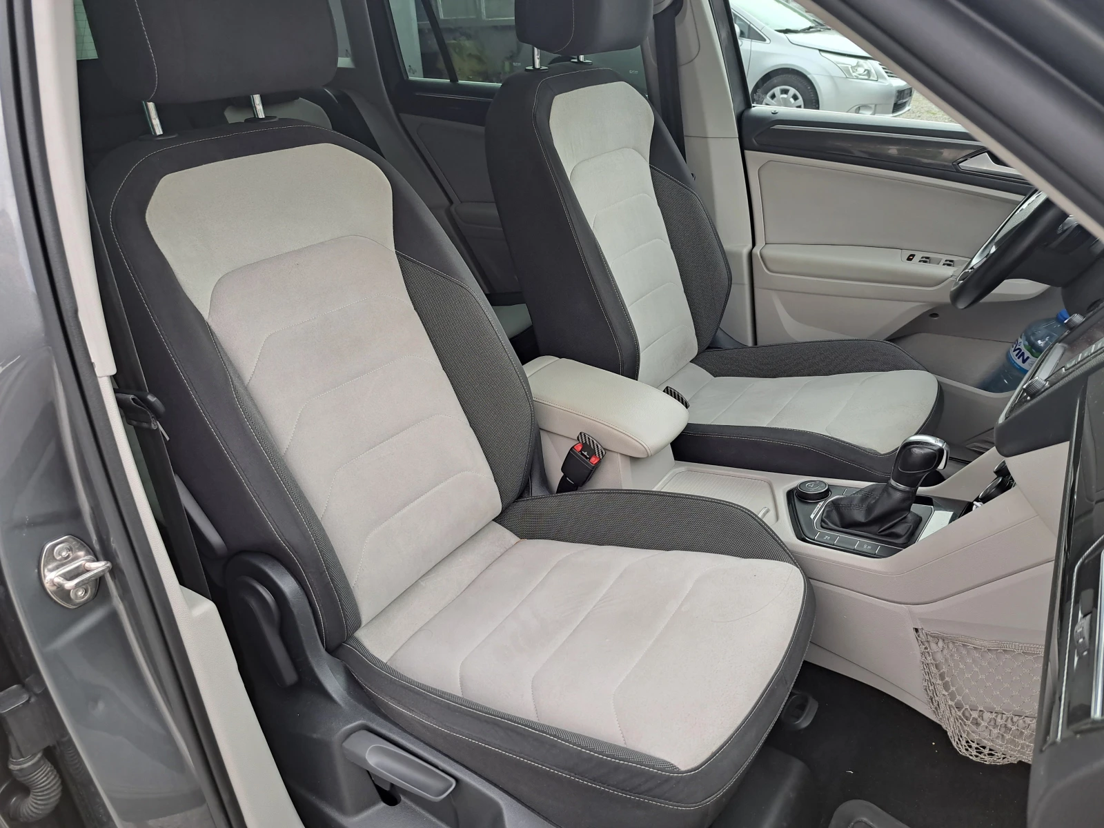 VW Tiguan 2.0TDI* R-LINE* DSG* HEADUP* КАМЕРА360* 4MOTION - изображение 10
