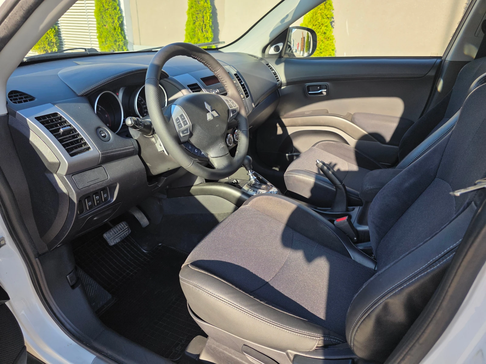 Mitsubishi Outlander II facelift-44-6+ 1-Automatic | Mobile.bg   12