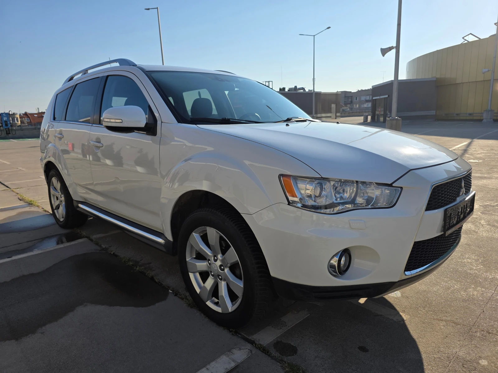 Mitsubishi Outlander II facelift-4х4-6+ 1-Automatic - изображение 3
