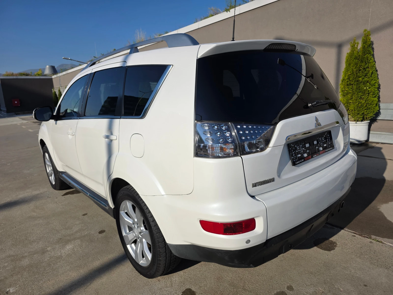 Mitsubishi Outlander II facelift-4х4-6+ 1-Automatic - изображение 7