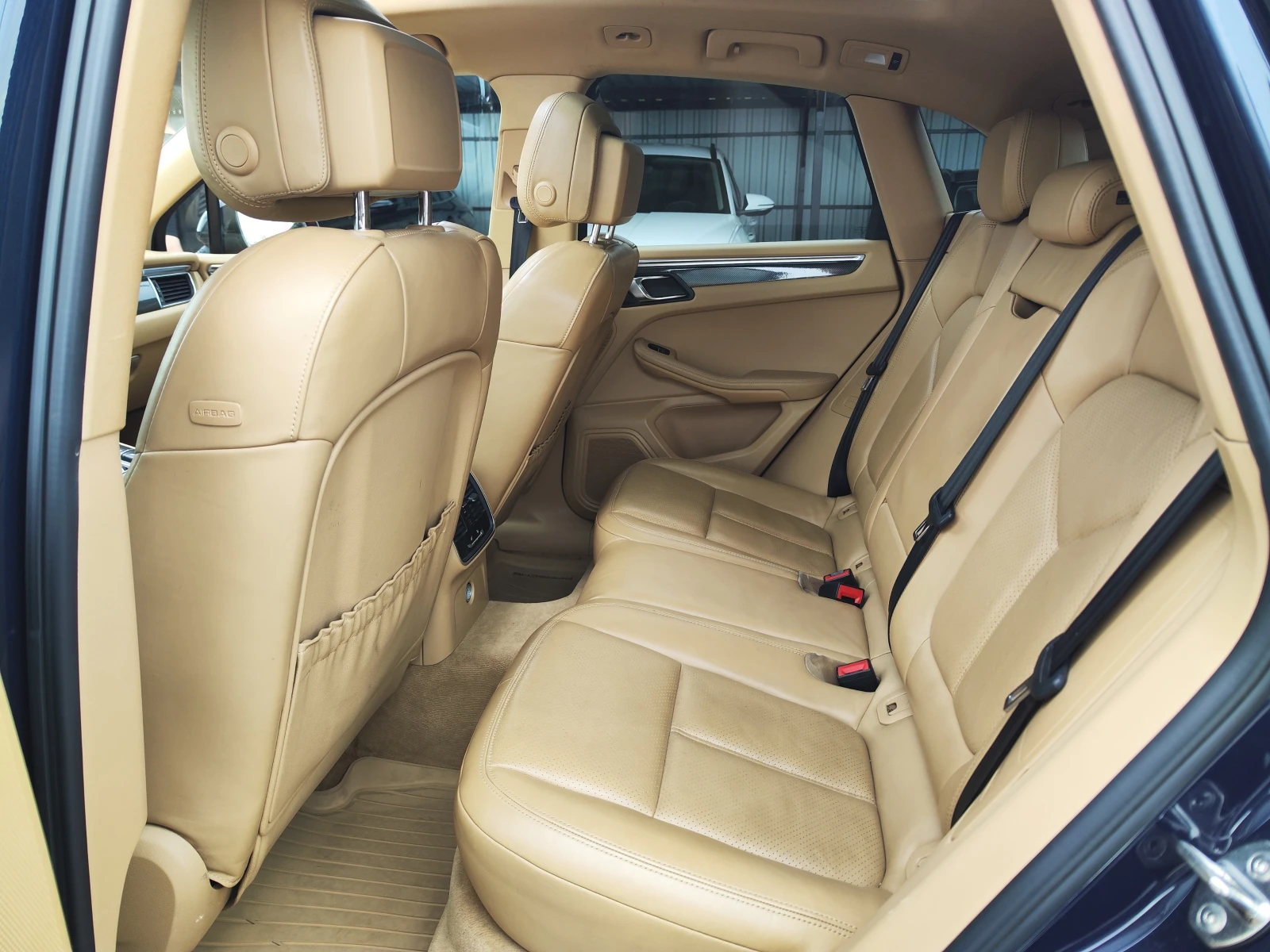Porsche Macan S* 360CAM* PODGREV* OBDUH* DISTR* LINEASIST* PANOR, снимка 6 - Автомобили и джипове - 54548480