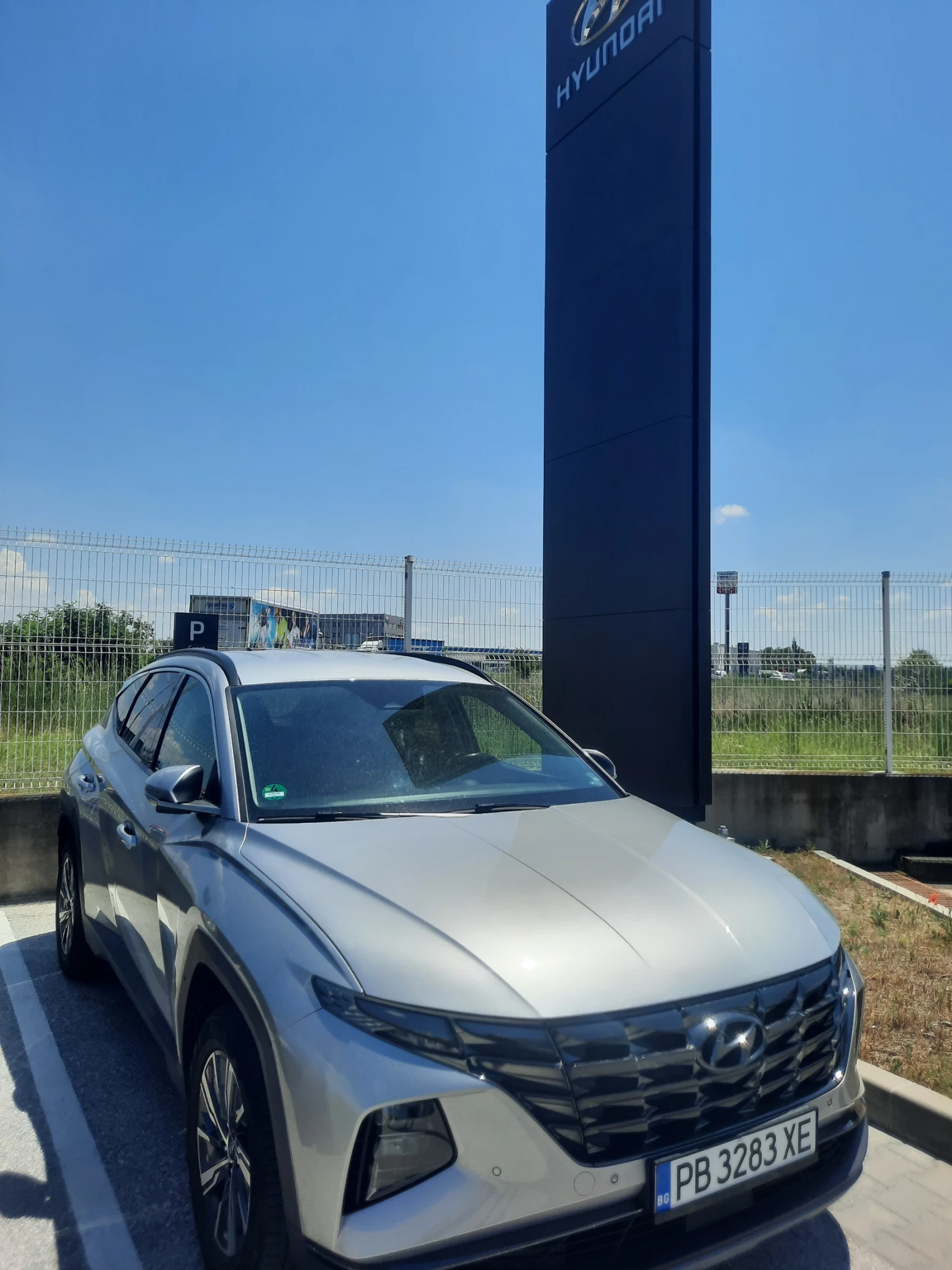 Hyundai Tucson 1.6 T-GDI HEV ОБСЛУЖЕН / ПЕРФЕКТЕН !!!, снимка 2 - Автомобили и джипове - 54897549
