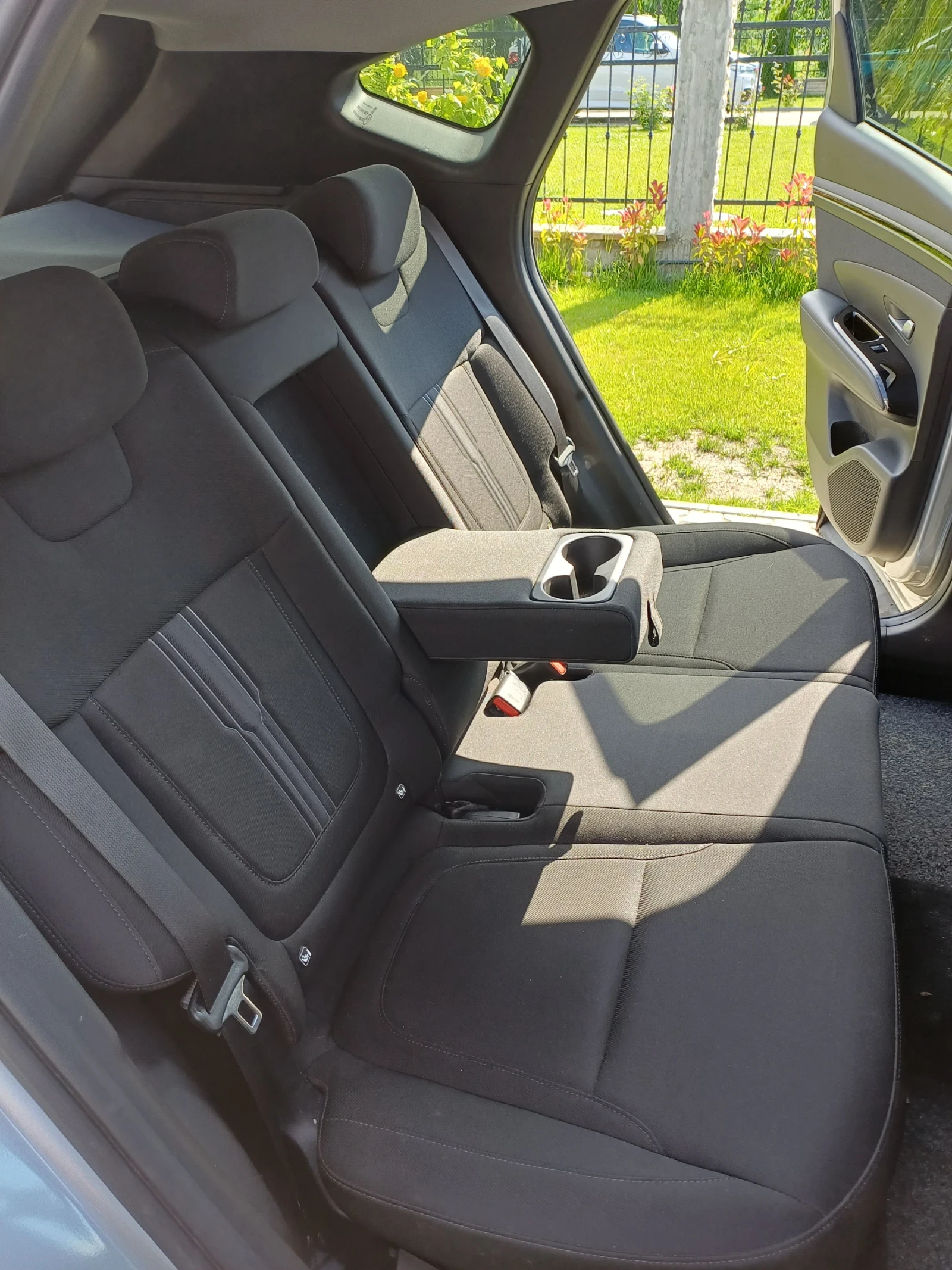 Hyundai Tucson 1.6 T-GDI Hybrid Comfort Smart, снимка 11 - Автомобили и джипове - 54657879