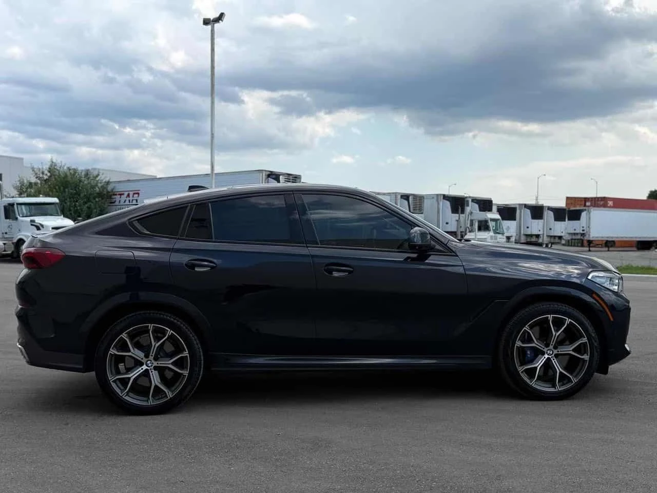 BMW X6 * xDrive40i Sports Activity Coupe * CARFAX * LASER, снимка 4 - Автомобили и джипове - 55722849