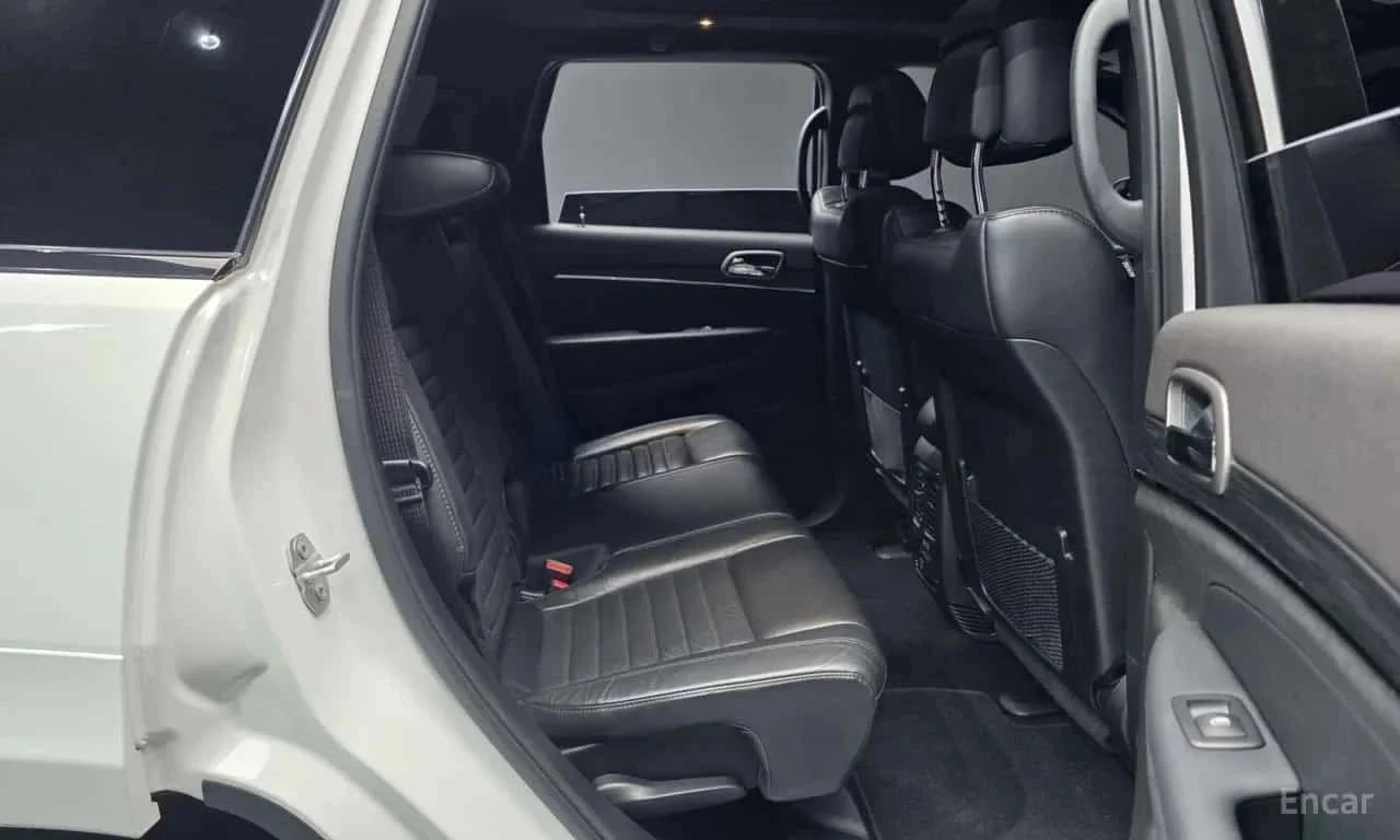 Jeep Cherokee, снимка 12 - Автомобили и джипове - 56728766