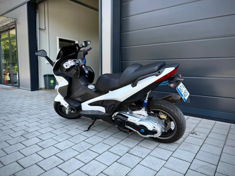 Gilera Nexus 500i * Malossi* LeoVince* Brembo* , снимка 3 - Мотоциклети и мототехника - 51129228